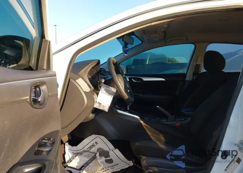 2016 Nissan Sentra S z USA, uszkodzony, nr VIN 3N1AB7AP7GY227370